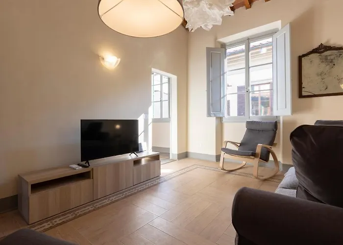 Fossi Elegant アパート *
