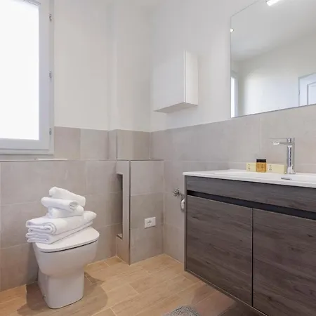 Fossi Elegant Apartment *